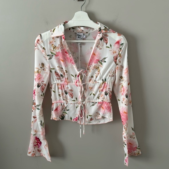 NWT Princess Polly Carnell Blouse Multi White Floral with Front Ties - Picture 3 of 13